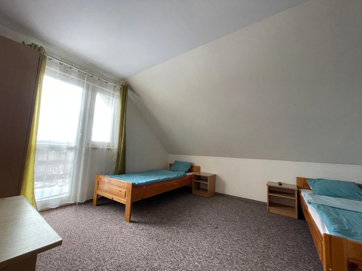 Noclegi U Gosi W Polanczyku - Pokoje Goscinne Exteriör bild