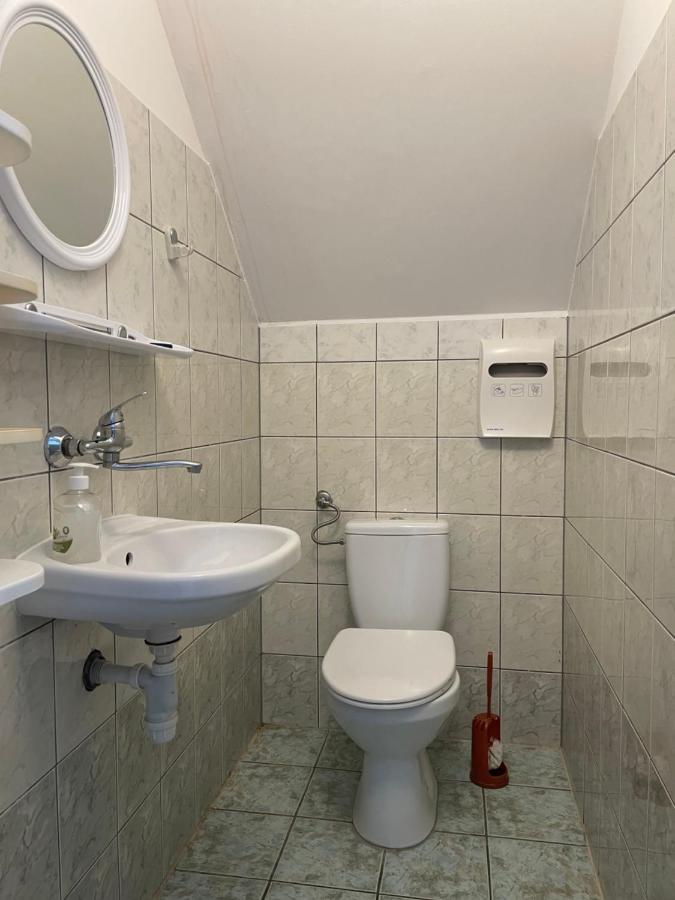 Noclegi U Gosi W Polanczyku - Pokoje Goscinne Exteriör bild